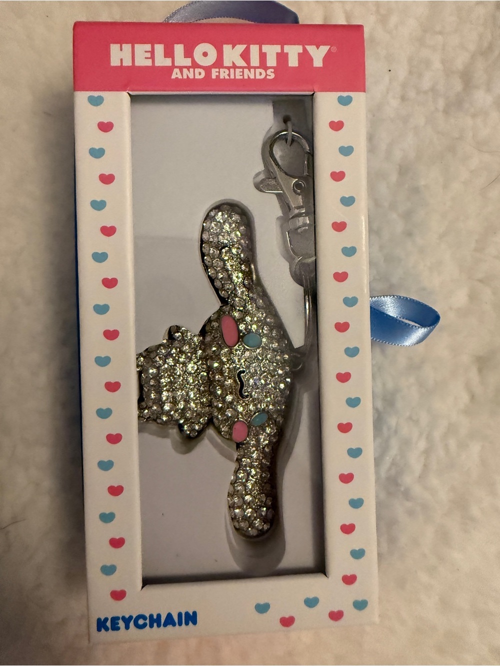 Hello Kitty Sparkling Crystal cinnamon roll key chain